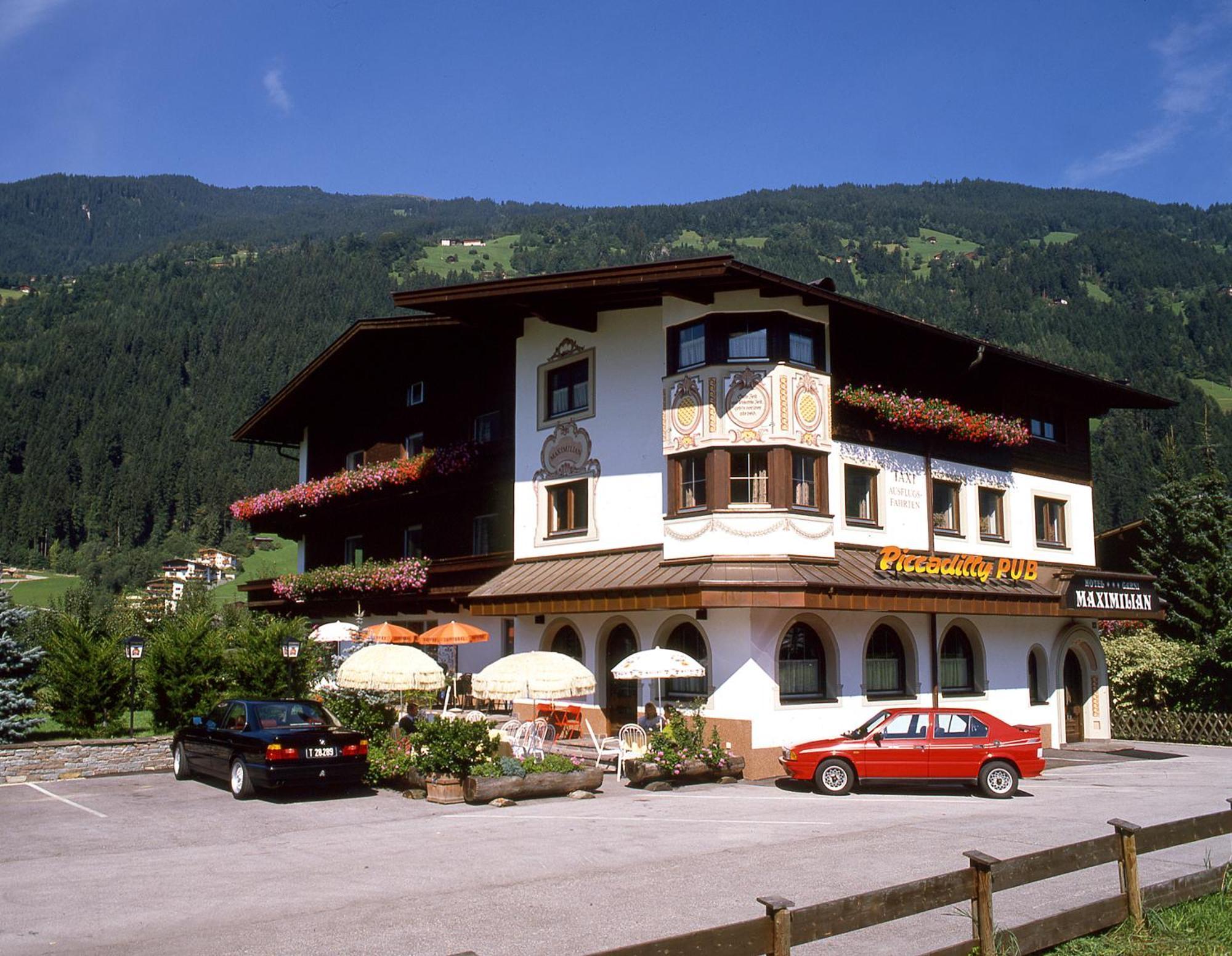 Hotel Garni Maximilian Цель-ам-Циллер Экстерьер фото